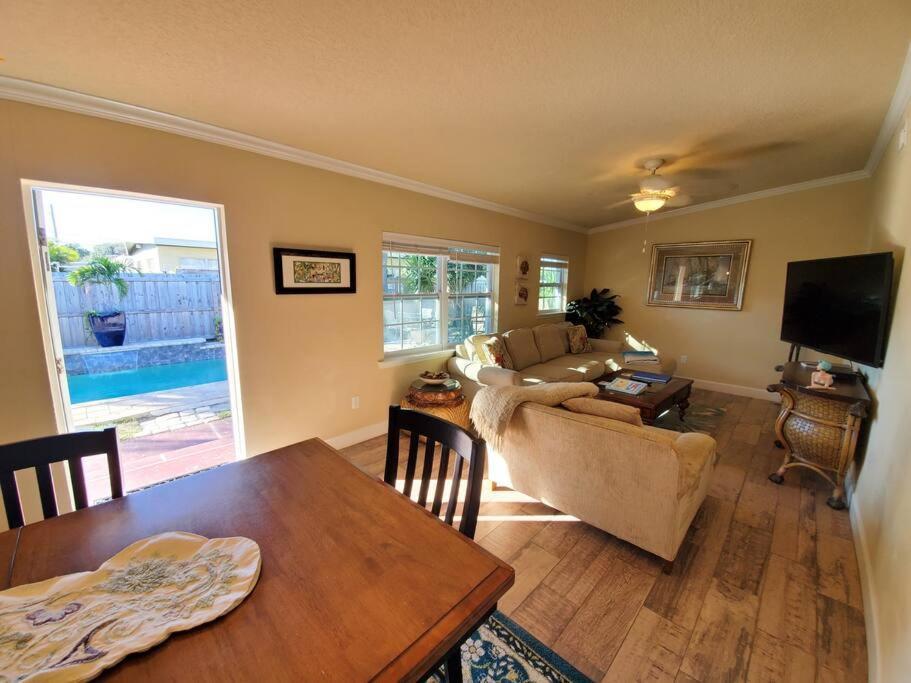 Bahamian Cottage - Heated Pool Walk To The Beach Cocoa Beach Extérieur photo