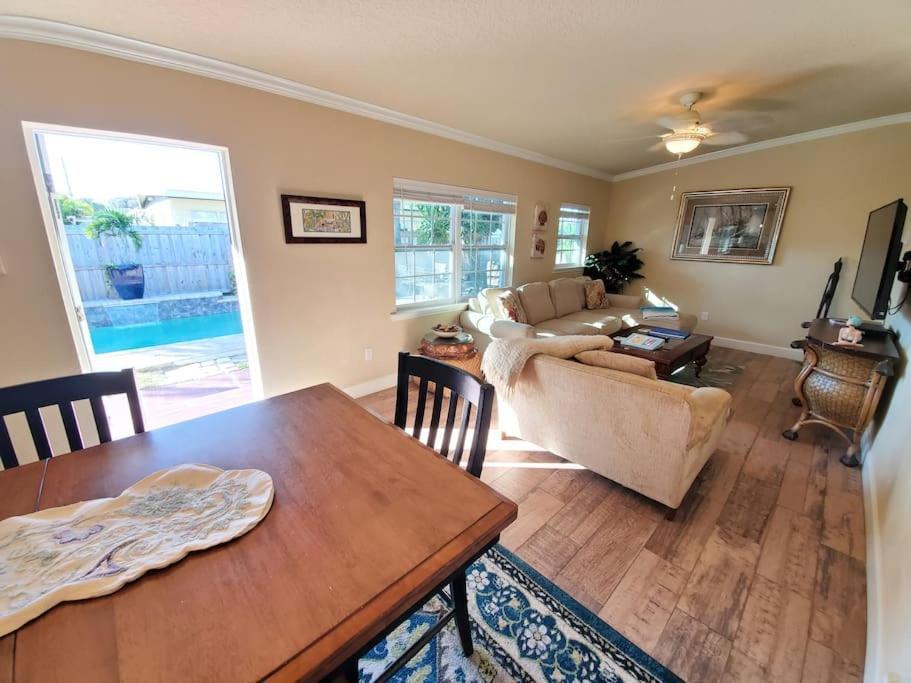 Bahamian Cottage - Heated Pool Walk To The Beach Cocoa Beach Extérieur photo